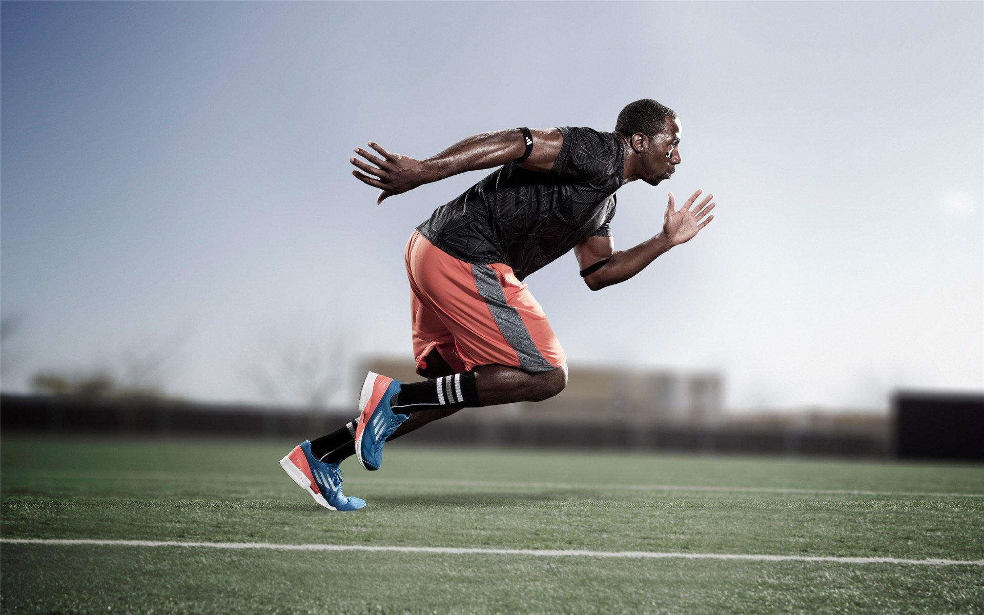 MAD带队取胜!,阿扎伦卡重要时刻比赛规则变更比赛高潮迭起