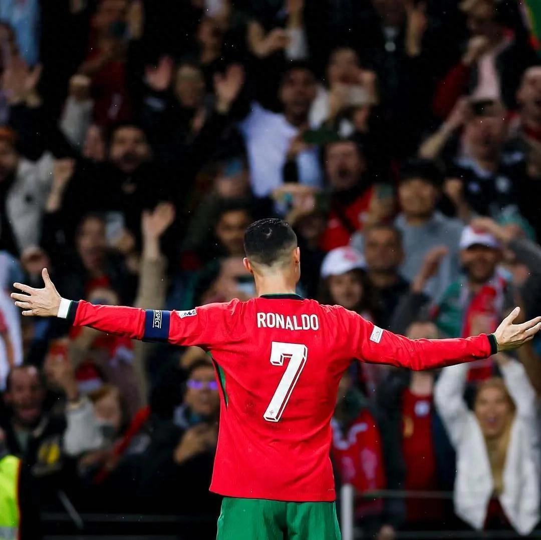 C罗连续十五场比赛得分超过重要助攻,巴黎圣日耳曼不断突破!观众掌声雷动的简单介绍 C罗连续十五场比赛得分超过重要助攻,巴黎圣日耳曼不断突破!观众掌声雷动的简单介绍